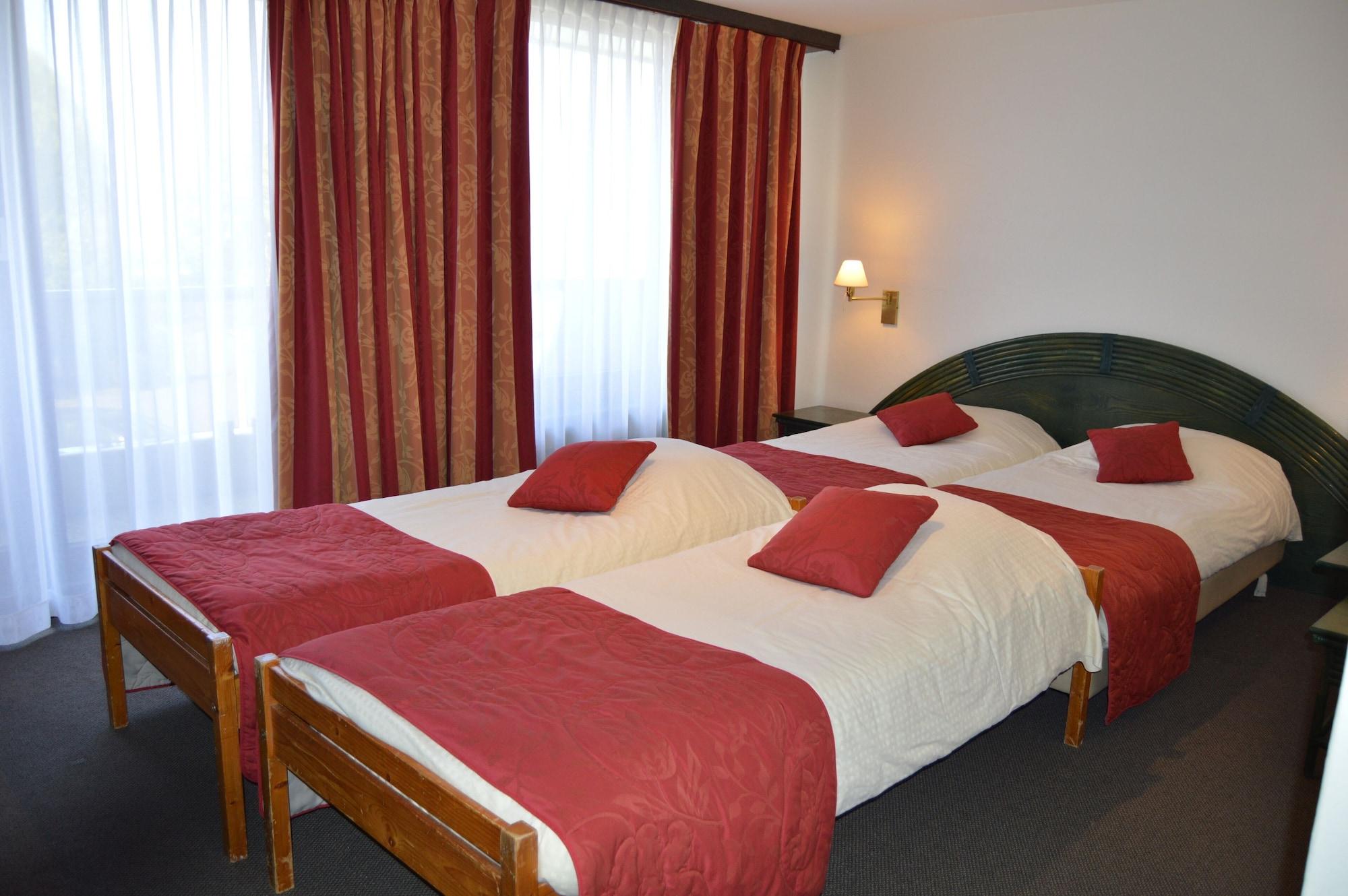 Hotel Les 3 Cles Gembloux Eksteriør billede