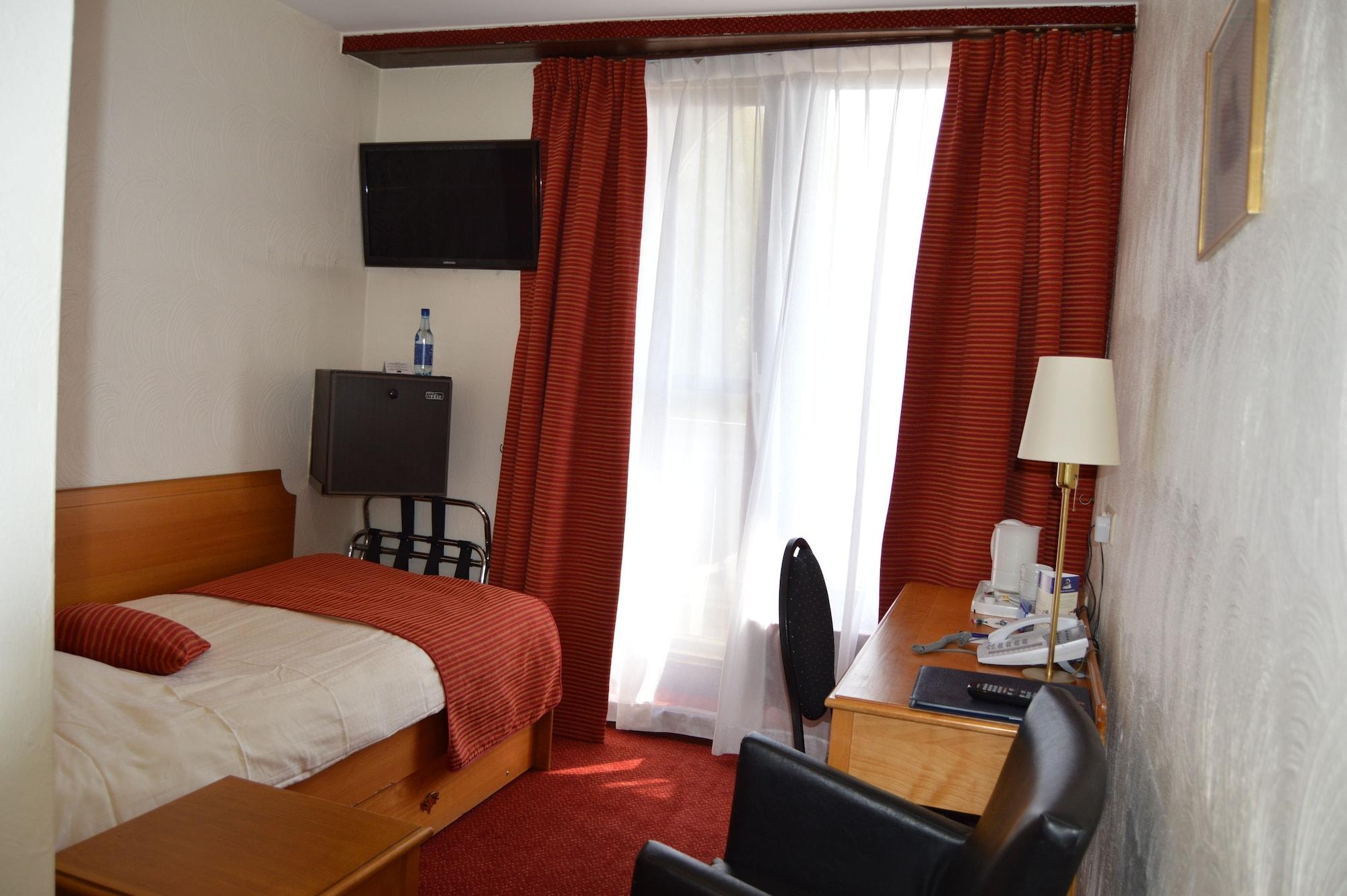 Hotel Les 3 Cles Gembloux Eksteriør billede