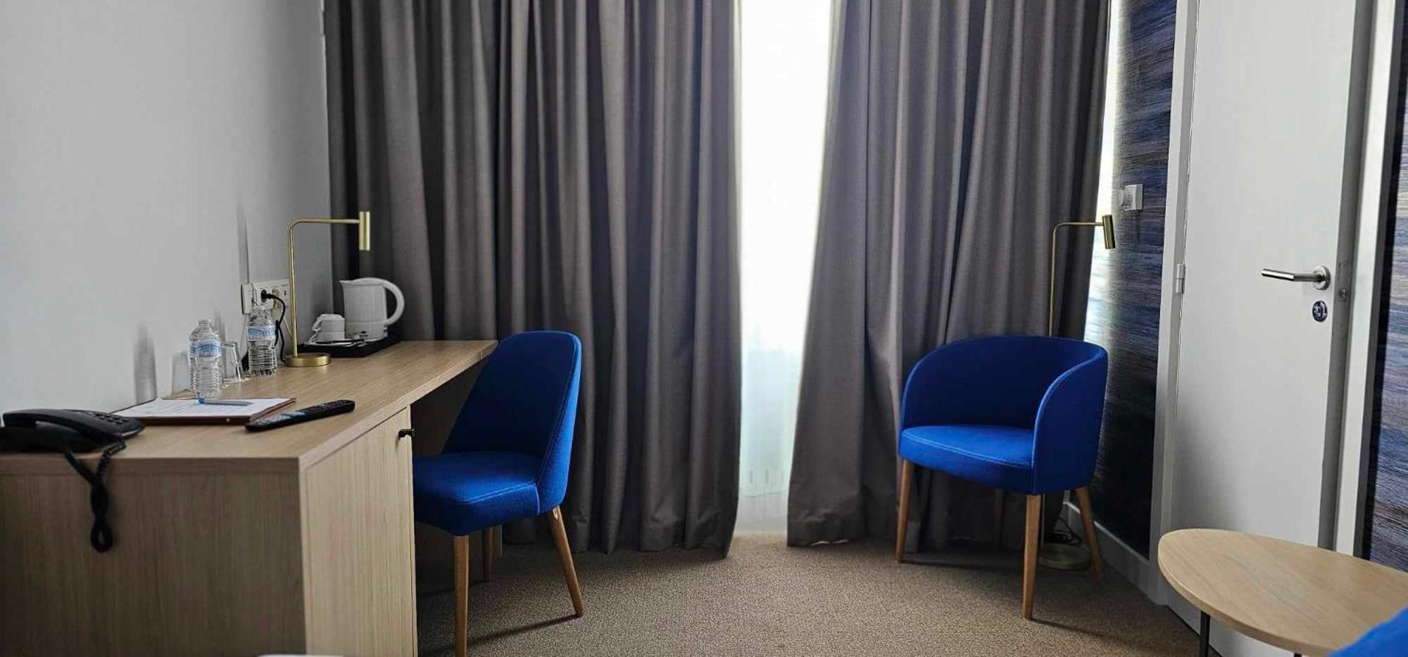 Hotel Les 3 Cles Gembloux Eksteriør billede
