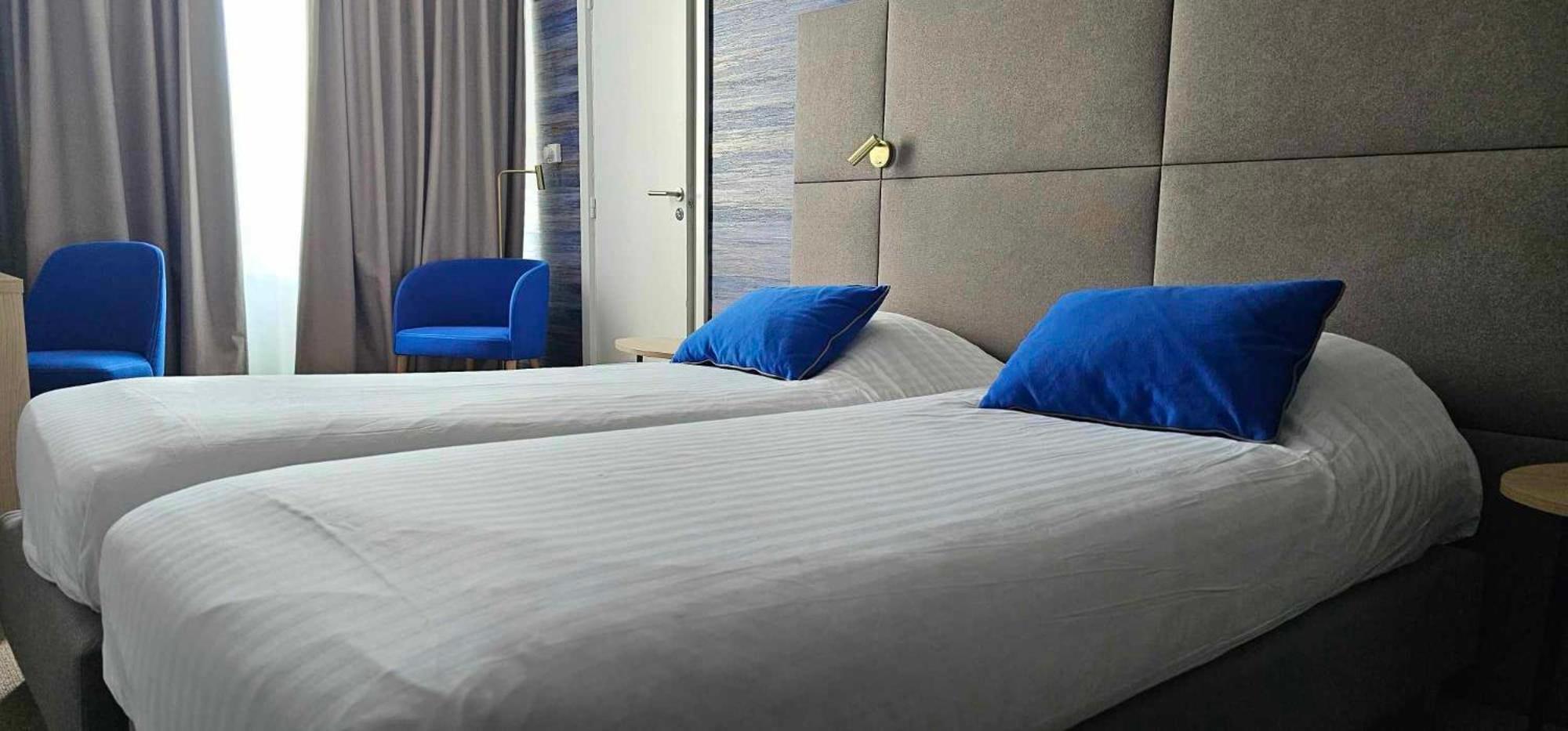 Hotel Les 3 Cles Gembloux Eksteriør billede