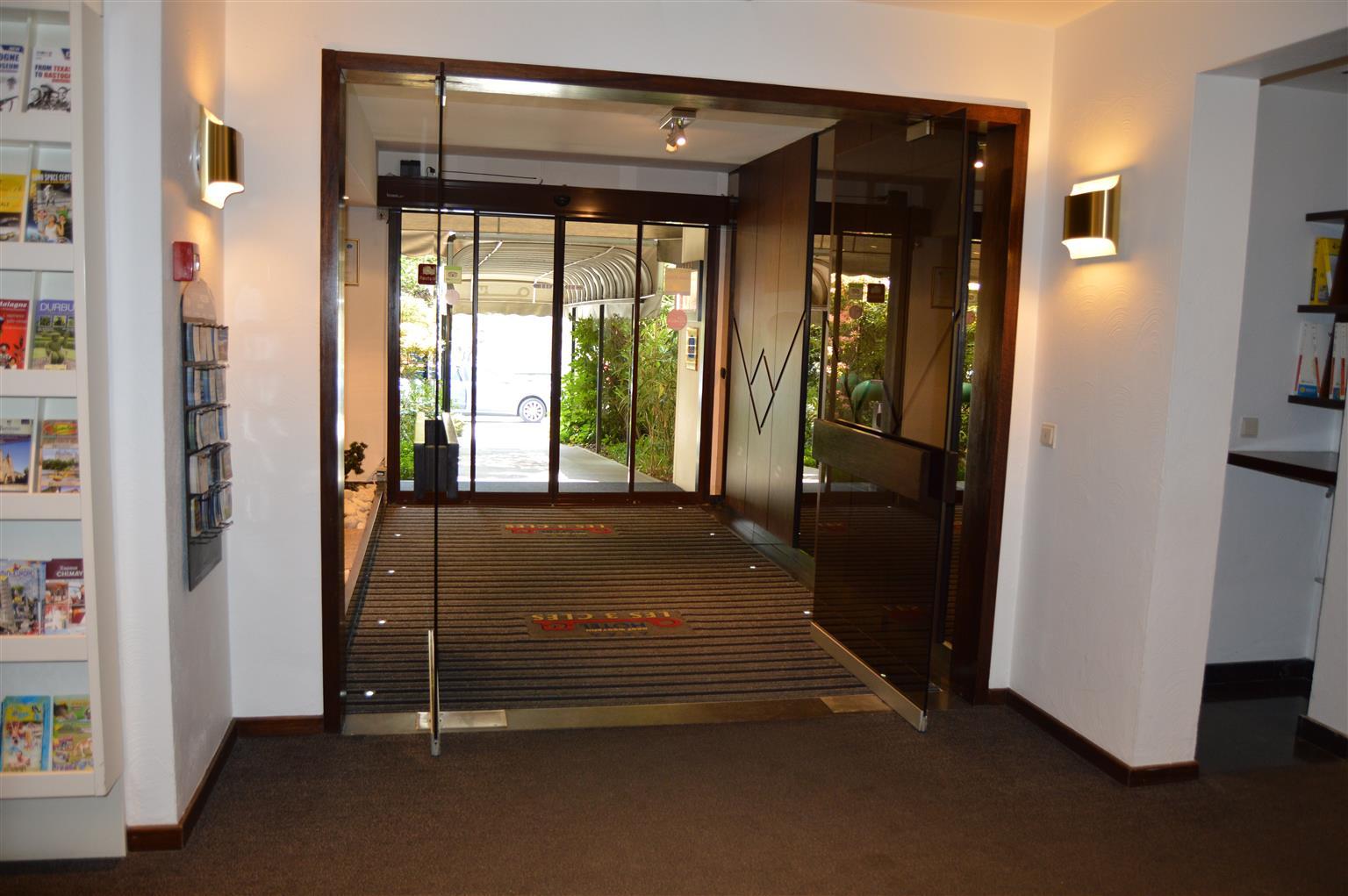 Hotel Les 3 Cles Gembloux Eksteriør billede