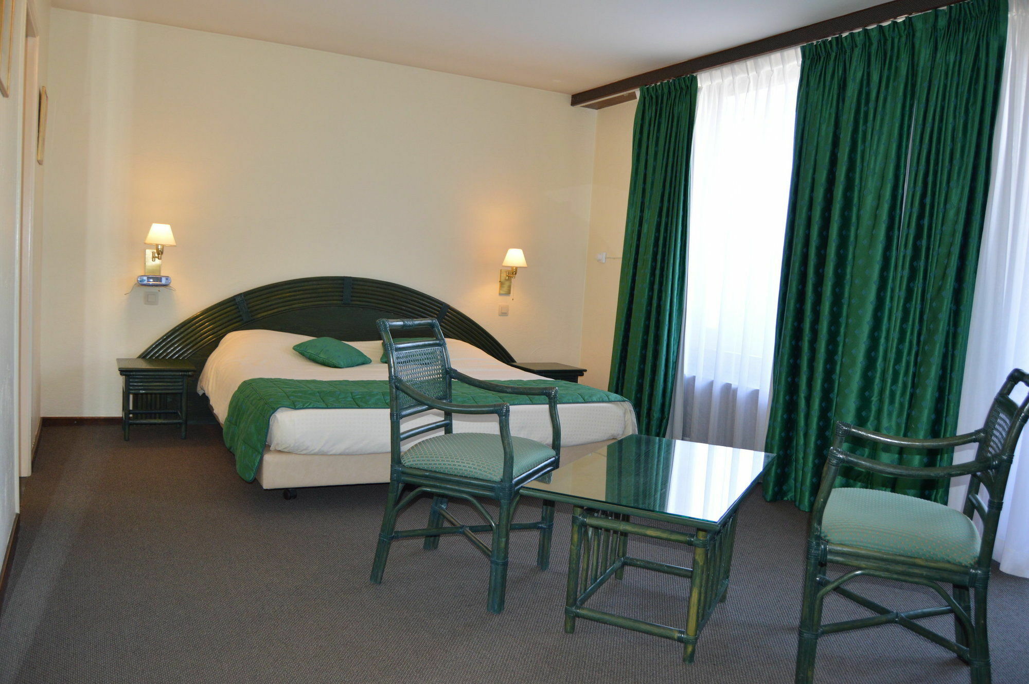 Hotel Les 3 Cles Gembloux Eksteriør billede